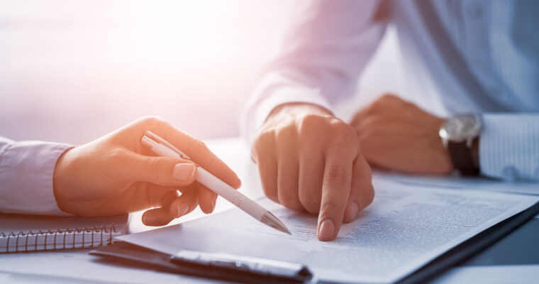 3 Benefits of Hiring a Family Lawyer to Handle Your Divorce